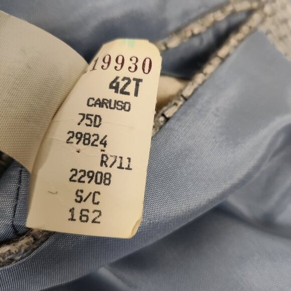 Gray Men's Blazer - Picture 9 of 10